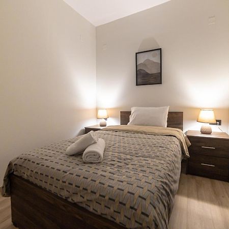 Arados Family Residence 卡兰巴卡 外观 照片