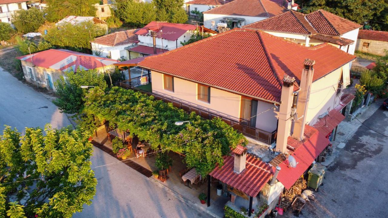 Arados Family Residence 卡兰巴卡 外观 照片