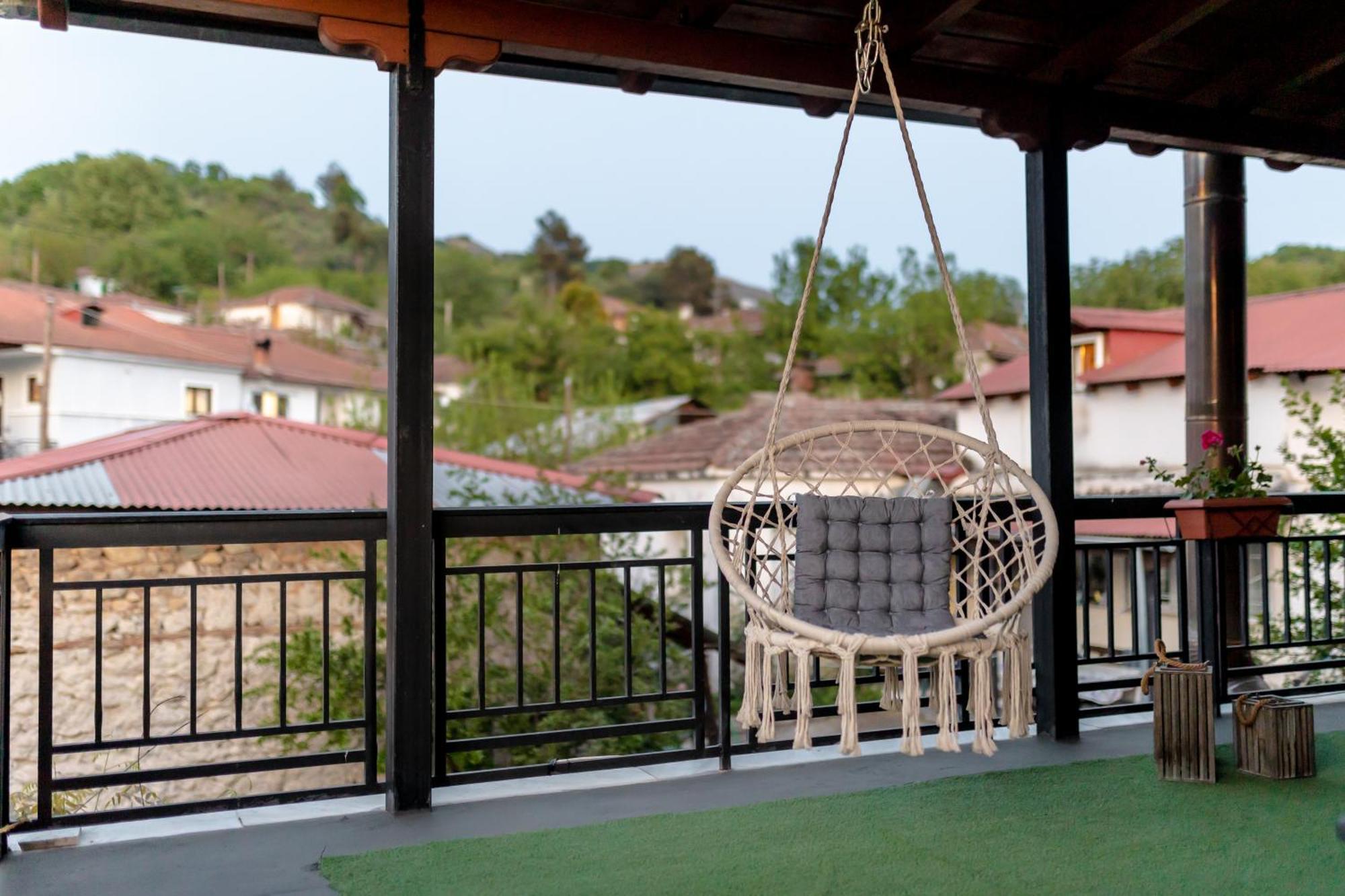 Arados Family Residence 卡兰巴卡 外观 照片